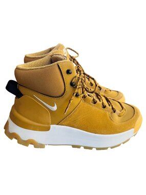 Nike City Classic Wheat Waterproof Hiking Boots Women’s Size 8 DQ5601-710